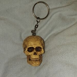 Decorative Skull Keychain - Beige Resin Skull Keyring